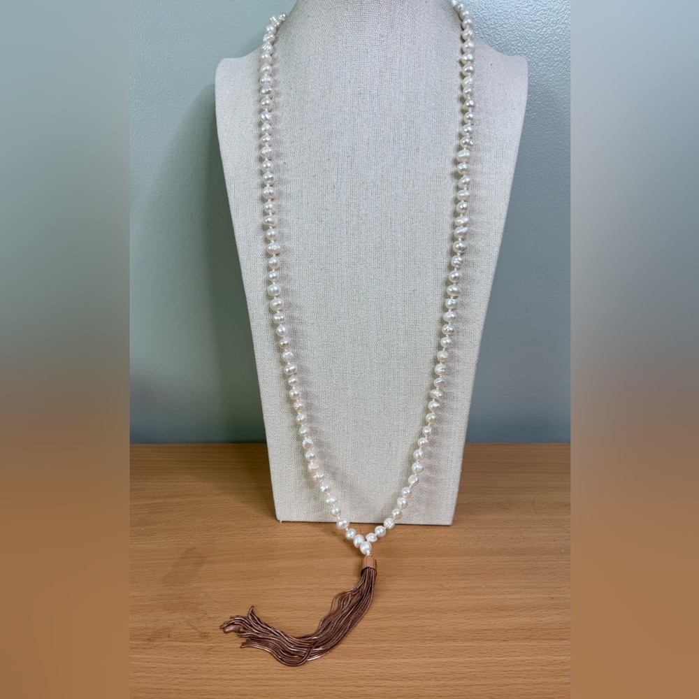 White House Black Market Pearl Bead Necklace with Taupe/Brown Tassel - Picture 7 of 7